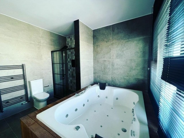 4+1 4 ROOMS 4 ROOMS ENSUITE JACUZZI PRIVATE POOL CENTRAL HEATING ULTRA LUXURY VILLA WITH SUPERIOR QUALITY AND MODERN ARCHITECTURE IN GİRNE ALSANCAK. . .  