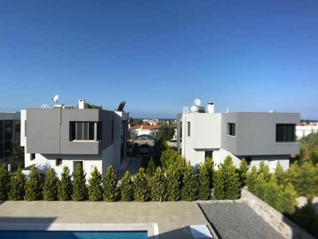 3+1 FULLY FURNISHED LUXURY VILLA WITH PRIVATE POOL AND PARKING LOT FOR DAILY OR MONTHLY RENT IN ALSANCAK. 