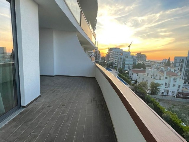 Flat To Rent in Zeytinlik, Kyrenia