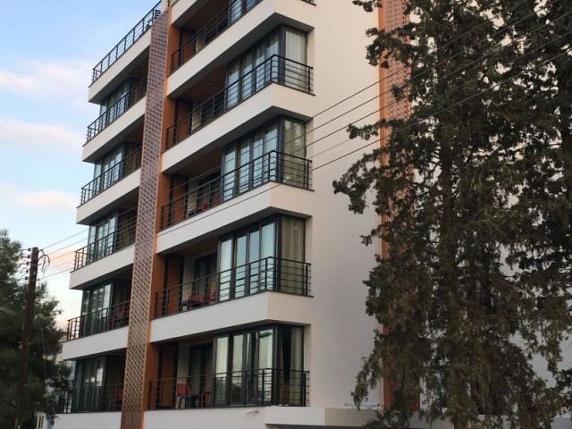 GİRNE'NİN KALBİNDE, OTEL KONFORUNDA YAŞAYABİLECEĞİNİZ  LÜKS PENTHOUSE... 