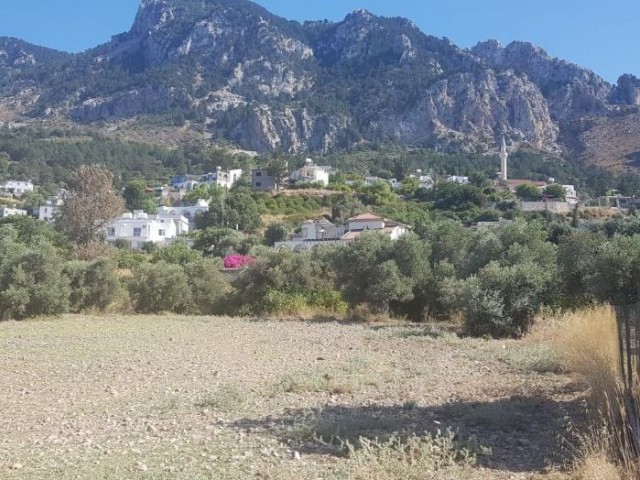 زمین بزرگتر از 1 جریب در یک مکان منحصر به فرد در Karşiyaka!!