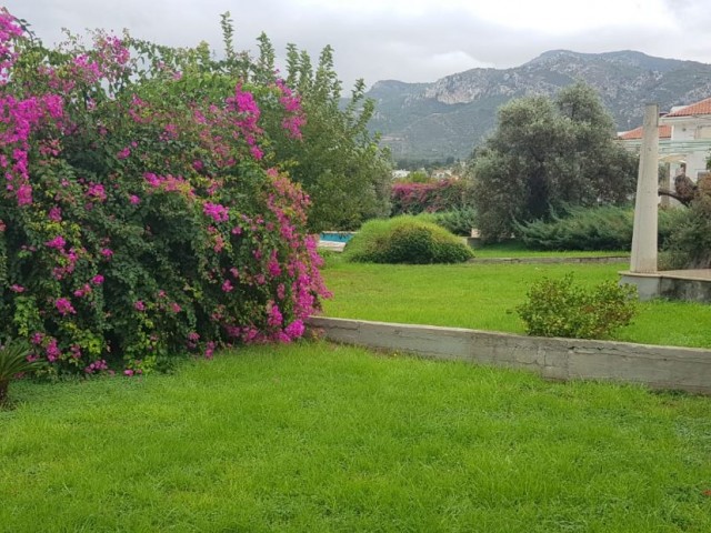 2+1 Villa-Mietmöglichkeit in Ozanköy, verflochten mit der Natur!!