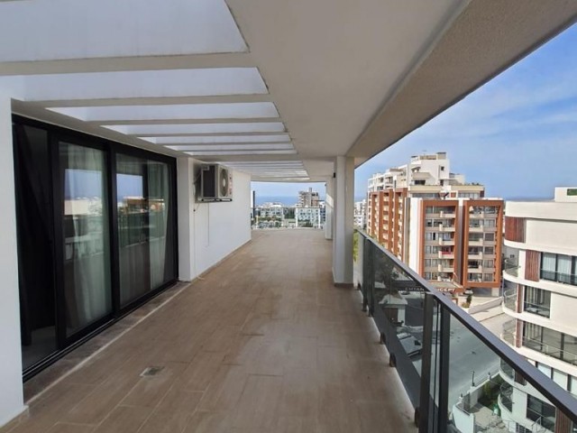 GİRNE AVRASYA CITY'DE ÖZEL HAVUZLU 4+1 MUHTEŞEM MANZARALI PENTHOUSE !!