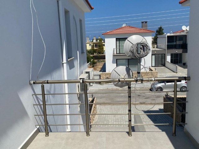 Girne Karaoğlanoğlu harika manzaralı, geniş, özel havuzlu kiralık/satılık villa