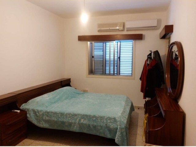 3+1 flat for sale in the center of Kyrenia