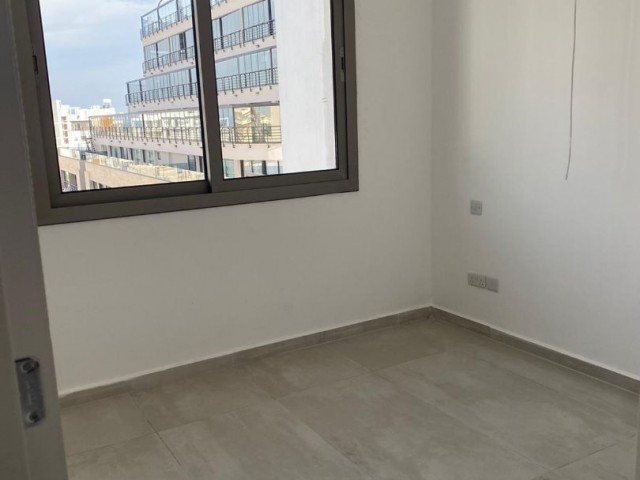 3+1 Penthouse-Wohnung zu verkaufen in der Nähe von Kar Markt, Kyrenia