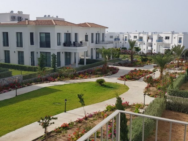 Alsancak Town House 2+1 Flat for Sale