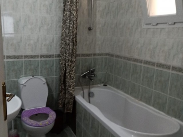 2 Bedroom Flat for Rent in Kyrenia City center