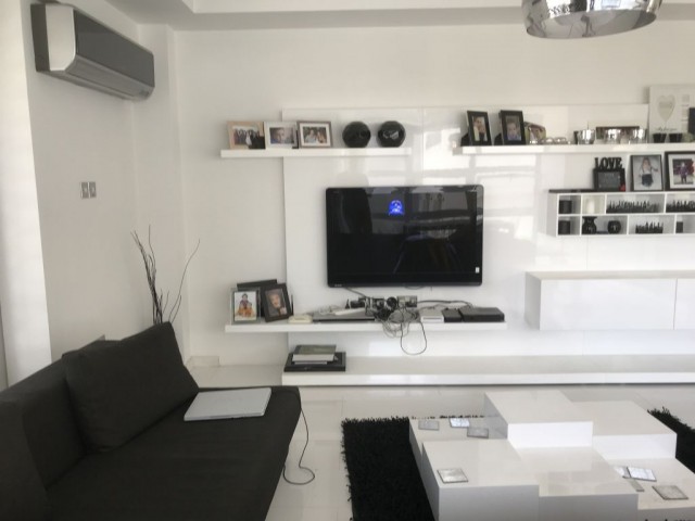 Flat For Sale in Zeytinlik, Kyrenia