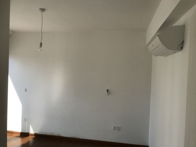 Flat To Rent in Kumsal, Nicosia