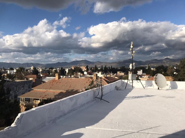 Lefkoşa  1+1   Roof Bar