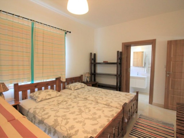 Girne Esentepe Denize Sıfır 3+1 Villa