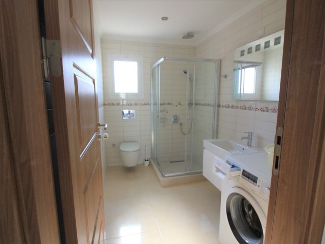 Girne Esentepe Denize Sıfır 3+1 Villa