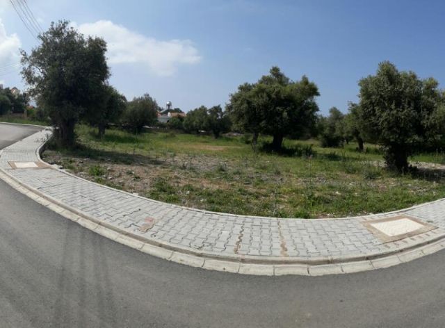 A PLOT OF LAND FOR SALE SUITABLE FOR THE CONSTRUCTION OF A VILLA IN A PERFECT LOCATION IN KYRENIA OZANKOY DEC ** 