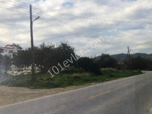 LAND FOR SALE IN A PERFECT LOCATION ON THE MAIN STREET IN KYRENIA KARSIYAKA ** 