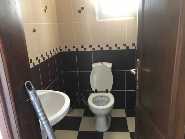 Lefkoşa Gönyeli 3+1 Full Eşyalı 140 m2 Daire