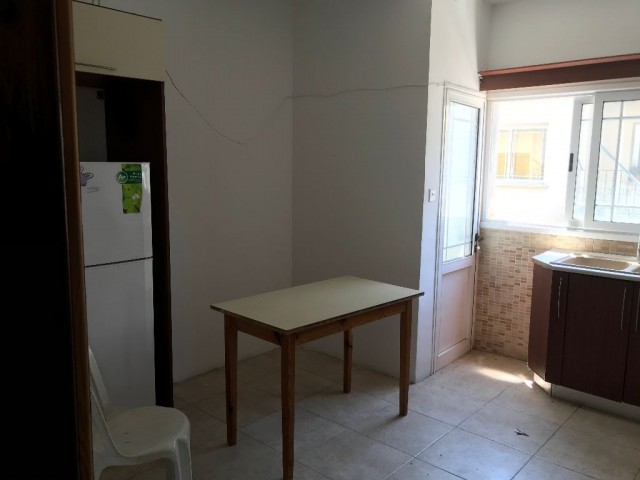 Lefkoşa Gönyeli 3+1 Full Eşyalı 140 m2 Daire