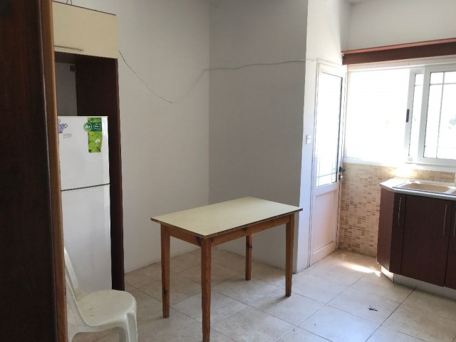 Lefkoşa Gönyeli 3+1 Full Eşyalı 140 m2 Daire