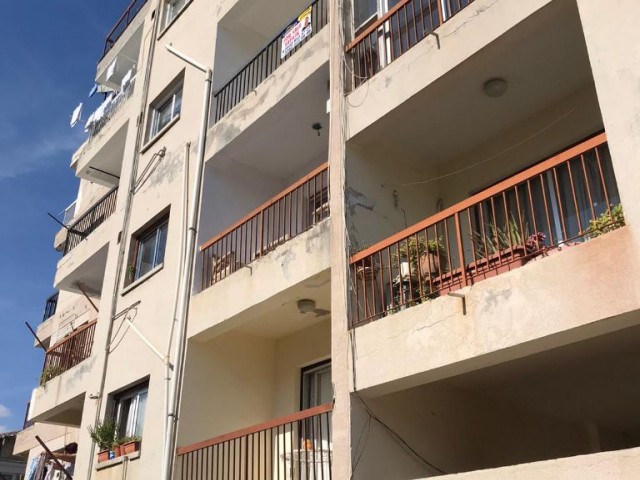 KÖŞKLÜÇITLIK-3+ 2 APARTMENT FOR SALE IN LEFOŞA ** 