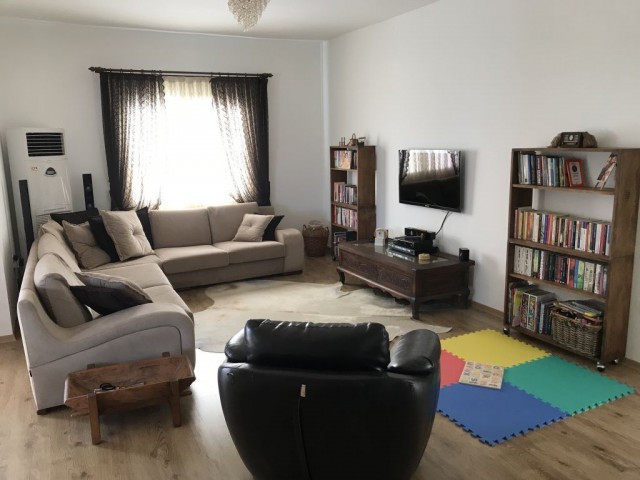 Gönyeli Dürümcu baba arkası 3+1 135 m2 Daire 