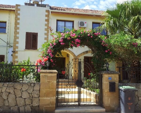 Villa For Sale in Alsancak, Kyrenia