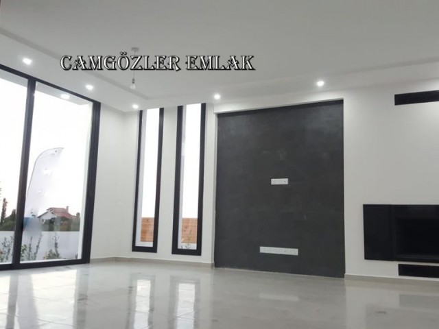 Girne Alsancak 3+1 Villa Yüzme Havuzlu Deniz Manzaralı