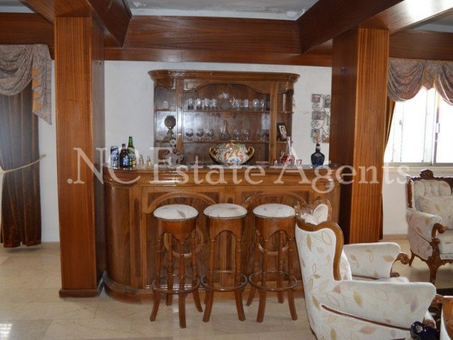 LARGE 6 BEDROOM FIRST FLOOR APARTMENT IN GONYELI 
