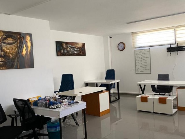 Girne Merkezde Kiralık Ofis. 150 m2