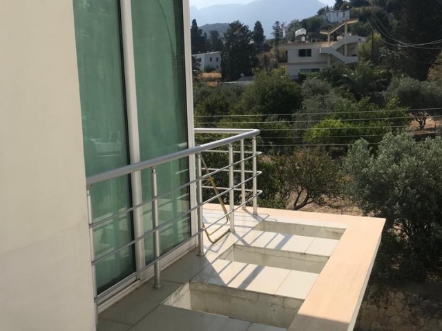 Rent 1+ 1 with great view in Kyrenia Alsancak ** 