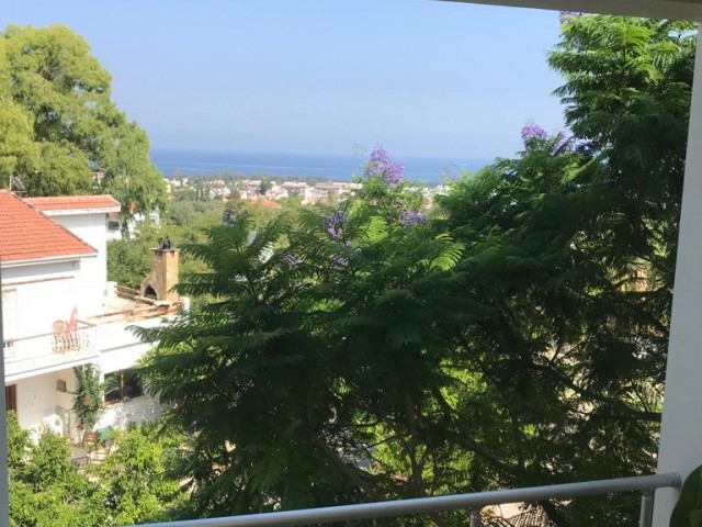 Schöne Aussicht zu vermieten in Kyrenia Alsancak 1 + 1 ** 