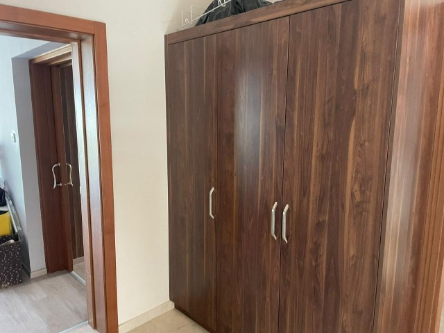 Girne'de Merkezi Konumda Havuzlu Kiralık 4+1 Villa