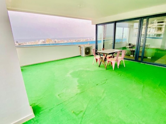 Girne Merkezde 2+1 Satılık Penthouse