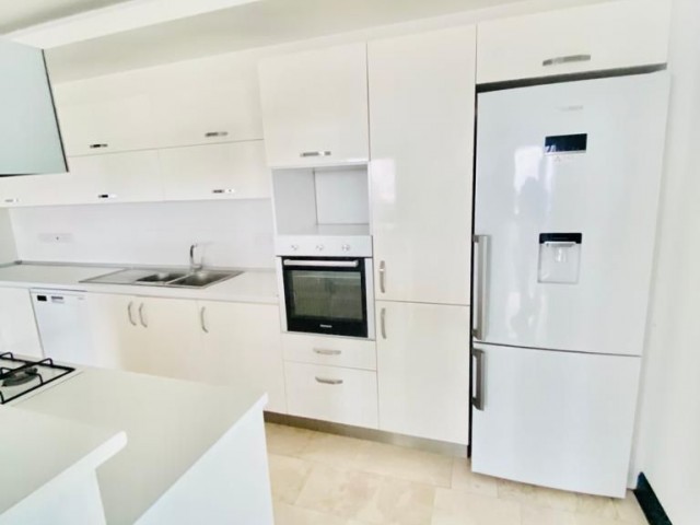 Girne Merkezde 2+1 Satılık Penthouse