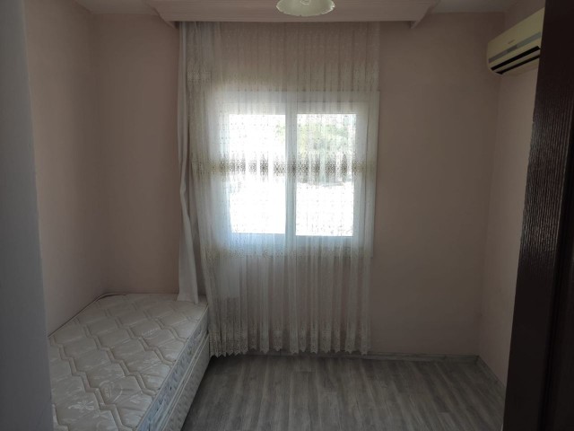 Kyrenia Alsancak 3 + 1 apartment for sale ** 