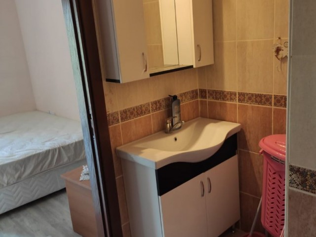 Kyrenia Alsancak 3 + 1 apartment for sale ** 