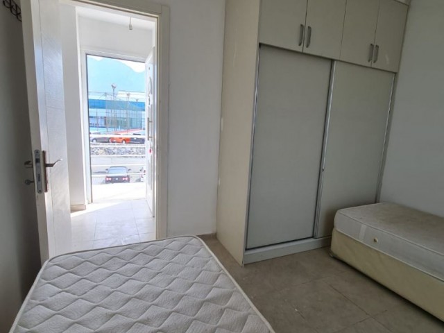 آپارتمان 1+1 برای اجاره در کنار GAU در گیرنه Karaoğlan