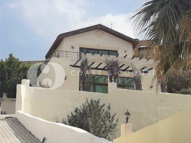 3 Bed Villa Stones Throw to the Sea with Direct Views