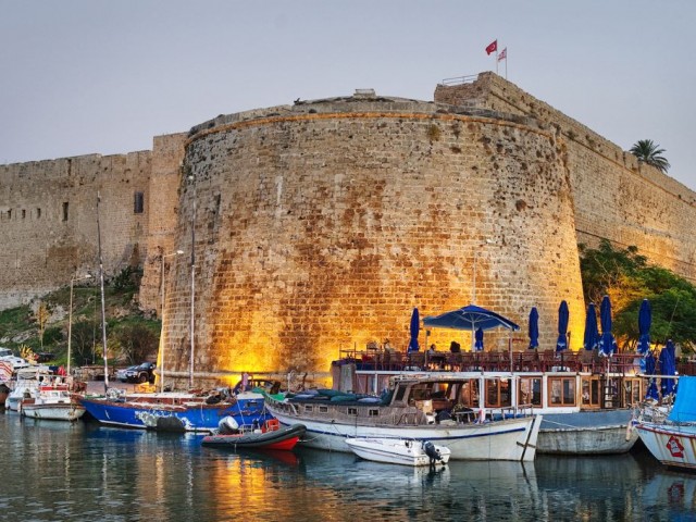 Eben Kaufen in Girne Merkez, Kyrenia