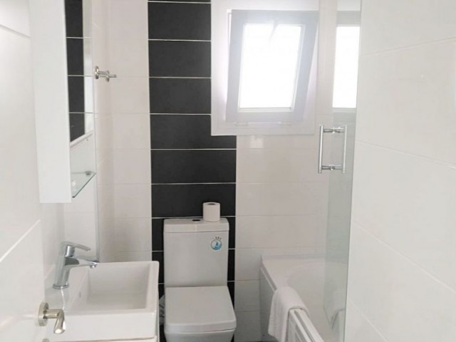 Denize sıfır sitede 2+1 daire