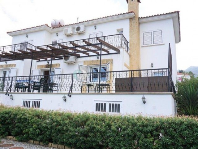 4+1 ful eşyalı villa, ortak havuzlu site, Bellapais bölgesi