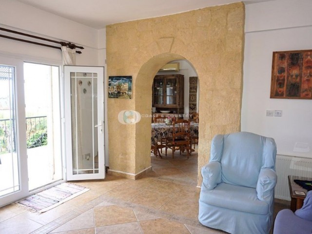 4+1 ful eşyalı villa, ortak havuzlu site, Bellapais bölgesi