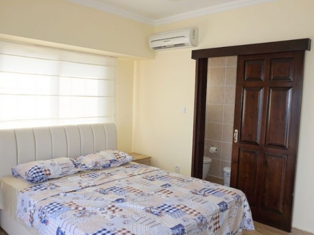 Denize sıfır 4+1 lüks villa, Kayalar