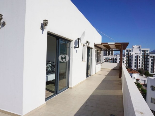 Penthouse Kaufen in Girne Merkez, Kyrenia