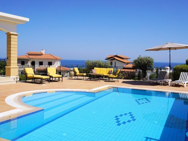 Stunning 3 Bed Resale Villa with Private Swimming Pool Overlooking Sea 