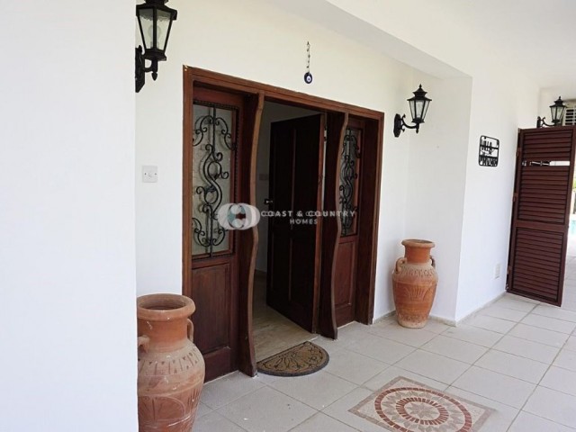 Prestigious Resale Villa with Private Swimming Pool