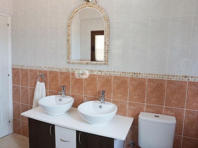 Bakımlı 4+1 Özel Havuzlu Villa