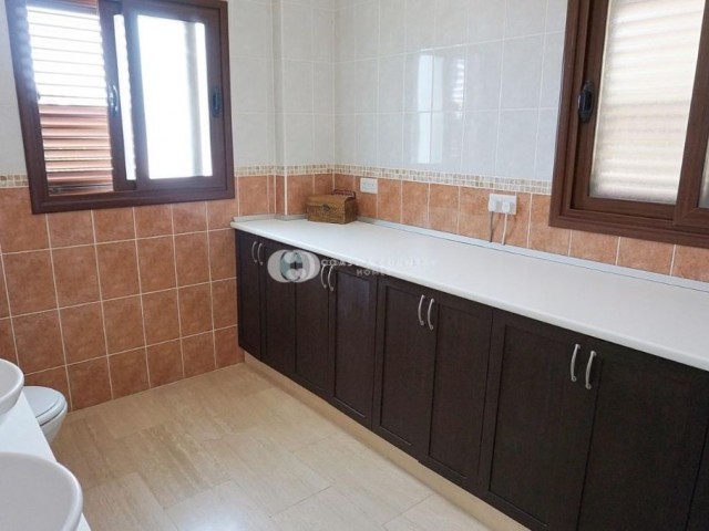 Bakımlı 4+1 Özel Havuzlu Villa