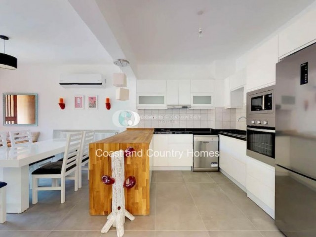 Lüks Geniş 3+1 Townhouse * Türk koçan * Ortak havuz