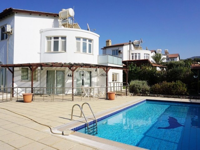 Deniz Manzaralı 4+1 Müstakil Villa