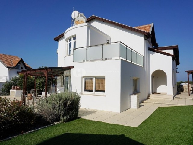 Deniz Manzaralı 4+1 Müstakil Villa